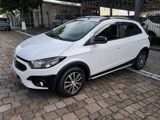 CHEVROLET ONIX 1.4 MPFI ACTIV 8V FLEX 4P MANUAL CHEVROLET ONIX 1.4 MPFI ACTIV 8V FLEX 4P MANUAL
